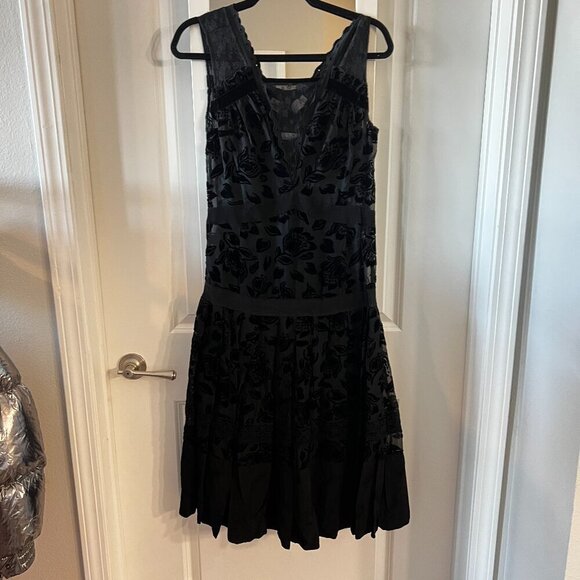 335 Coach Floral Devore Dress Size 4 Color Black - Picture 3 of 7